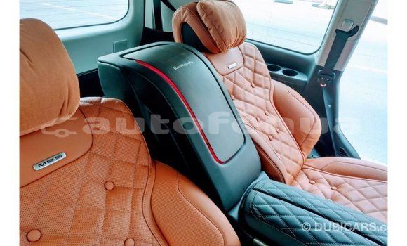 Acheter Import Voiture Toyota Land Cruiser Noir à Import - Dubai, Marquesas Acheter Import Voiture Toyota Land Cruiser Noir à Import - Dubai, Marquesas