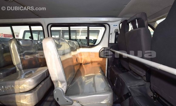 Acheter Import Voiture Toyota Hiace Blanc à Import - Dubai, Marquesas Acheter Import Voiture Toyota Hiace Blanc à Import - Dubai, Marquesas