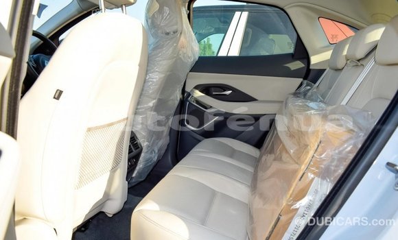 Acheter Import Voiture Jaguar E-Pace Blanc à Import - Dubai, Marquesas Acheter Import Voiture Jaguar E-Pace Blanc à Import - Dubai, Marquesas