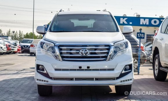 Acheter Import Voiture Toyota Prado Blanc à Import - Dubai, Marquesas Acheter Import Voiture Toyota Prado Blanc à Import - Dubai, Marquesas