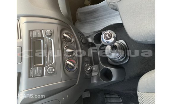 Buy Import Nissan Navara Other Car in Import - Dubai in Marquesas Buy Import Nissan Navara Other Car in Import - Dubai in Marquesas