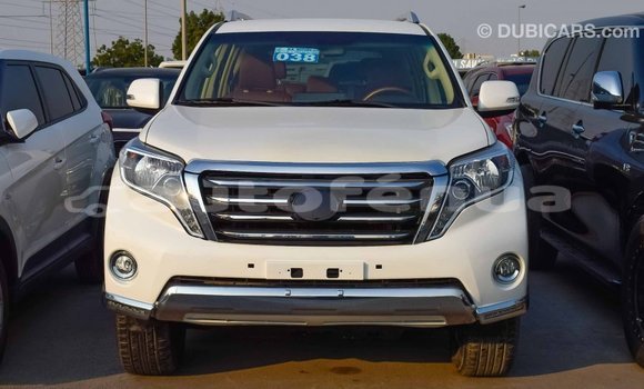 Acheter Import Voiture Toyota Prado Blanc à Import - Dubai, Marquesas Acheter Import Voiture Toyota Prado Blanc à Import - Dubai, Marquesas