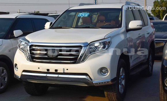 Acheter Import Voiture Toyota Prado Blanc à Import - Dubai, Marquesas Acheter Import Voiture Toyota Prado Blanc à Import - Dubai, Marquesas