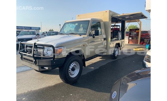 Buy Import Toyota Land Cruiser Beige Car in Import - Dubai in Marquesas Buy Import Toyota Land Cruiser Beige Car in Import - Dubai in Marquesas