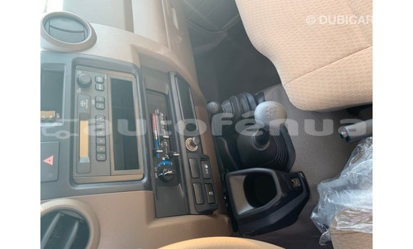 Buy Import Toyota Land Cruiser Beige Car in Import - Dubai in Marquesas Buy Import Toyota Land Cruiser Beige Car in Import - Dubai in Marquesas
