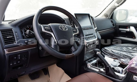 Buy Import Toyota Land Cruiser White Car in Import - Dubai in Marquesas Buy Import Toyota Land Cruiser White Car in Import - Dubai in Marquesas