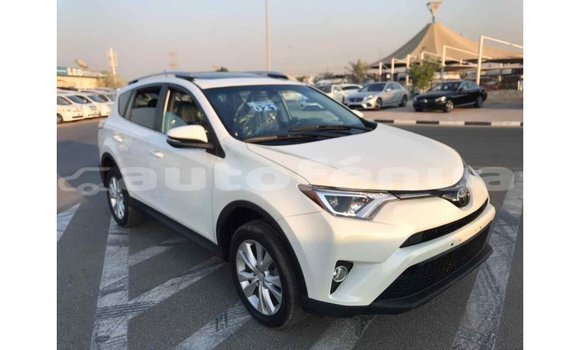 Acheter Import Voiture Toyota 4Runner Blanc à Import - Dubai, Marquesas Acheter Import Voiture Toyota 4Runner Blanc à Import - Dubai, Marquesas