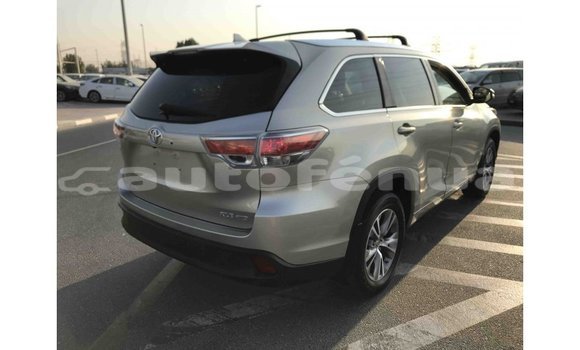Acheter Import Voiture Toyota Highlander Autre à Import - Dubai, Marquesas Acheter Import Voiture Toyota Highlander Autre à Import - Dubai, Marquesas