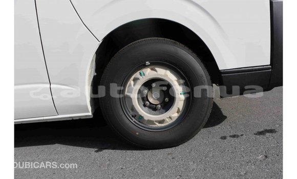 Acheter Import Voiture Toyota Hiace Blanc à Import - Dubai, Marquesas Acheter Import Voiture Toyota Hiace Blanc à Import - Dubai, Marquesas