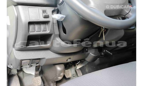Acheter Import Voiture Toyota Hiace Blanc à Import - Dubai, Marquesas Acheter Import Voiture Toyota Hiace Blanc à Import - Dubai, Marquesas
