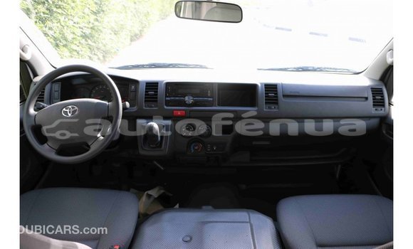 Acheter Import Voiture Toyota Hiace Blanc à Import - Dubai, Marquesas Acheter Import Voiture Toyota Hiace Blanc à Import - Dubai, Marquesas