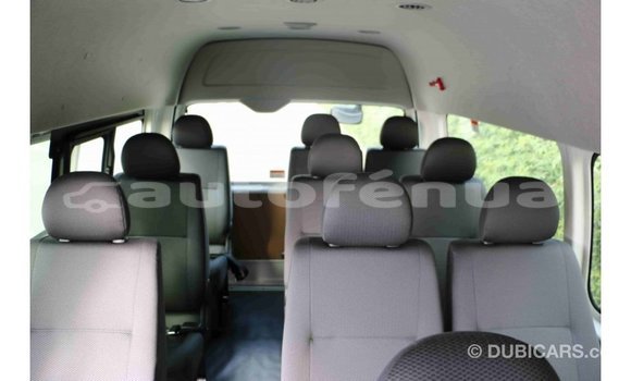 Acheter Import Voiture Toyota Hiace Blanc à Import - Dubai, Marquesas Acheter Import Voiture Toyota Hiace Blanc à Import - Dubai, Marquesas