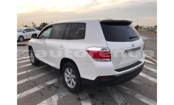 Acheter Import Voiture Toyota Highlander Blanc à Import - Dubai, Marquesas Acheter Import Voiture Toyota Highlander Blanc à Import - Dubai, Marquesas