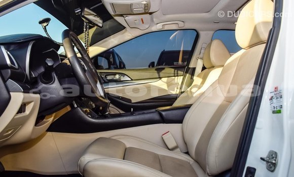 Acheter Import Voiture Nissan Maxima Blanc à Import - Dubai, Marquesas Acheter Import Voiture Nissan Maxima Blanc à Import - Dubai, Marquesas