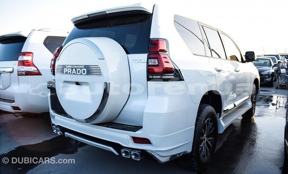 Acheter Import Voiture Toyota Prado Blanc à Import - Dubai, Marquesas Acheter Import Voiture Toyota Prado Blanc à Import - Dubai, Marquesas