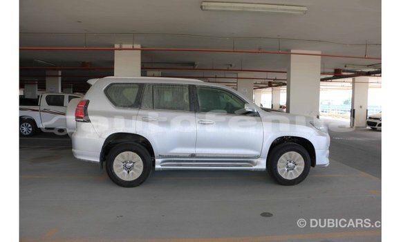 Acheter Import Voiture Toyota Prado Autre à Import - Dubai, Marquesas Acheter Import Voiture Toyota Prado Autre à Import - Dubai, Marquesas