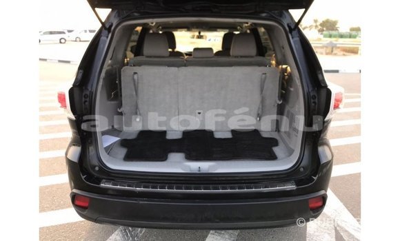 Acheter Import Voiture Toyota Highlander Noir à Import - Dubai, Marquesas Acheter Import Voiture Toyota Highlander Noir à Import - Dubai, Marquesas