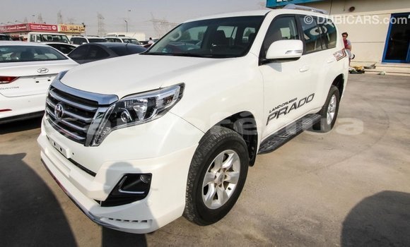 Acheter Import Voiture Toyota Prado Blanc à Import - Dubai, Marquesas Acheter Import Voiture Toyota Prado Blanc à Import - Dubai, Marquesas