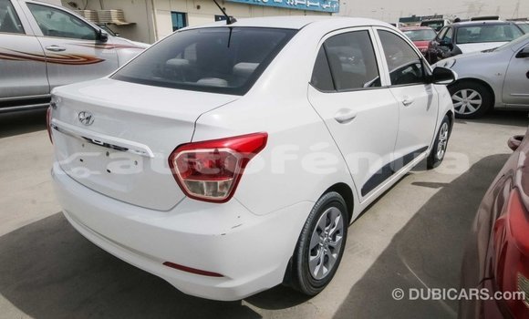 Acheter Import Voiture Hyundai i10 Blanc à Import - Dubai, Marquesas Acheter Import Voiture Hyundai i10 Blanc à Import - Dubai, Marquesas