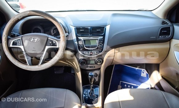 Acheter Import Voiture Hyundai Accent Marron à Import - Dubai, Marquesas Acheter Import Voiture Hyundai Accent Marron à Import - Dubai, Marquesas