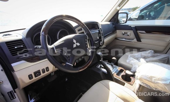 Buy Import Mitsubishi Pajero White Car in Import - Dubai in Marquesas Buy Import Mitsubishi Pajero White Car in Import - Dubai in Marquesas