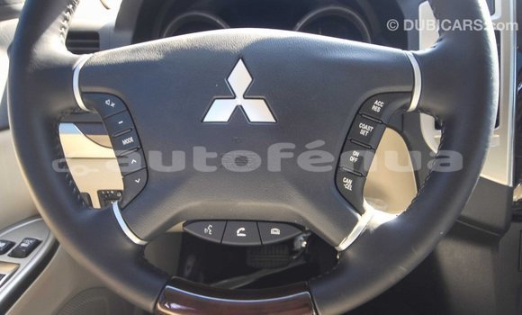 Buy Import Mitsubishi Pajero White Car in Import - Dubai in Marquesas Buy Import Mitsubishi Pajero White Car in Import - Dubai in Marquesas