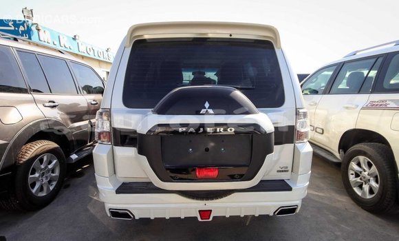 Buy Import Mitsubishi Pajero White Car in Import - Dubai in Marquesas Buy Import Mitsubishi Pajero White Car in Import - Dubai in Marquesas