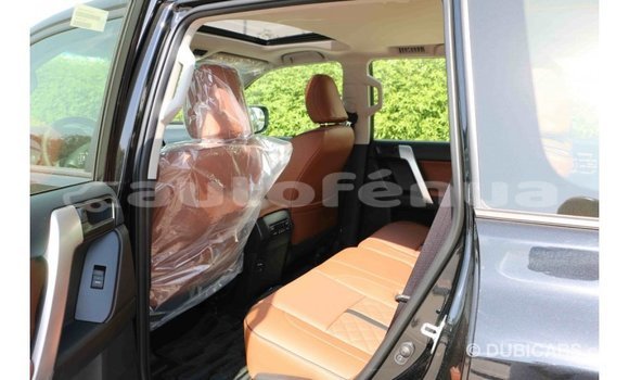 Acheter Import Voiture Toyota Prado Blanc à Import - Dubai, Marquesas Acheter Import Voiture Toyota Prado Blanc à Import - Dubai, Marquesas