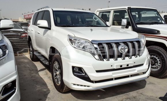 Acheter Import Voiture Toyota Prado Blanc à Import - Dubai, Marquesas Acheter Import Voiture Toyota Prado Blanc à Import - Dubai, Marquesas