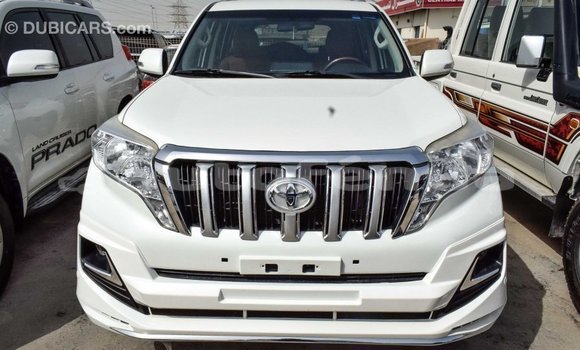Acheter Import Voiture Toyota Prado Blanc à Import - Dubai, Marquesas Acheter Import Voiture Toyota Prado Blanc à Import - Dubai, Marquesas