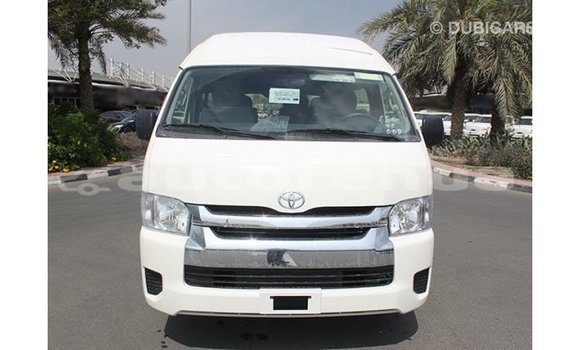 Acheter Import Voiture Toyota Hiace Blanc à Import - Dubai, Marquesas Acheter Import Voiture Toyota Hiace Blanc à Import - Dubai, Marquesas