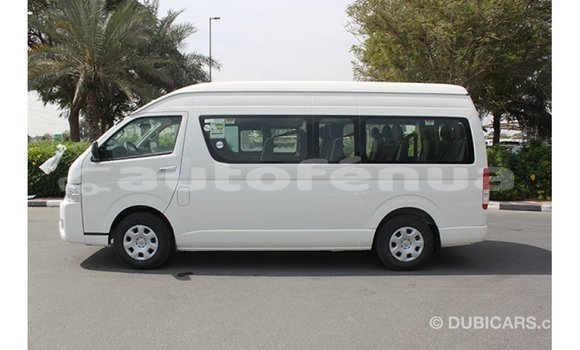 Acheter Import Voiture Toyota Hiace Blanc à Import - Dubai, Marquesas Acheter Import Voiture Toyota Hiace Blanc à Import - Dubai, Marquesas