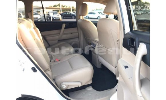 Acheter Import Voiture Toyota Highlander Blanc à Import - Dubai, Marquesas Acheter Import Voiture Toyota Highlander Blanc à Import - Dubai, Marquesas