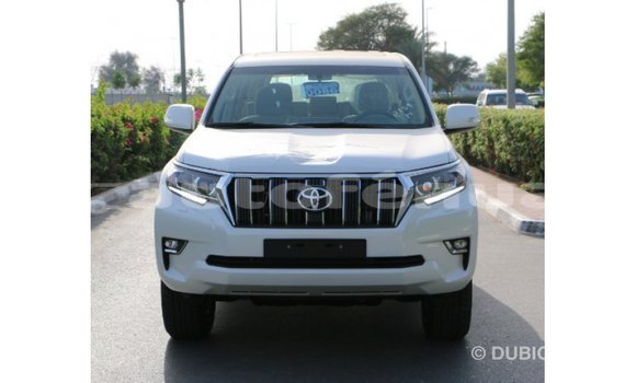 Acheter Import Voiture Toyota Prado Blanc à Import - Dubai, Marquesas Acheter Import Voiture Toyota Prado Blanc à Import - Dubai, Marquesas