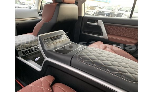 Acheter Import Voiture Toyota Land Cruiser Noir à Import - Dubai, Marquesas Acheter Import Voiture Toyota Land Cruiser Noir à Import - Dubai, Marquesas