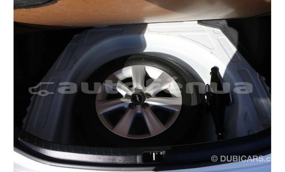 Acheter Import Voiture Toyota Corolla Blanc à Import - Dubai, Marquesas Acheter Import Voiture Toyota Corolla Blanc à Import - Dubai, Marquesas