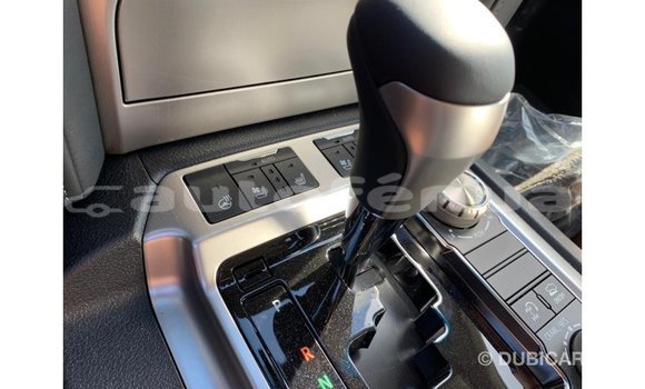 Acheter Import Voiture Toyota Land Cruiser Blanc à Import - Dubai, Marquesas Acheter Import Voiture Toyota Land Cruiser Blanc à Import - Dubai, Marquesas