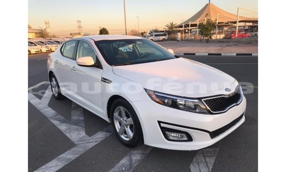 Acheter Import Voiture Kia Optima Blanc à Import - Dubai, Marquesas Acheter Import Voiture Kia Optima Blanc à Import - Dubai, Marquesas
