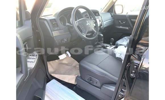 Buy Import Mitsubishi Pajero Black Car in Import - Dubai in Marquesas Buy Import Mitsubishi Pajero Black Car in Import - Dubai in Marquesas
