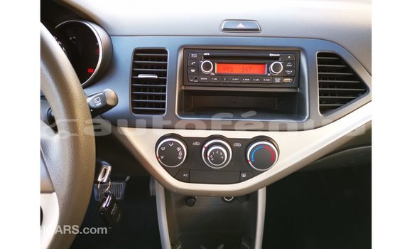 Acheter Import Voiture Kia Picanto Blanc à Import - Dubai, Marquesas Acheter Import Voiture Kia Picanto Blanc à Import - Dubai, Marquesas