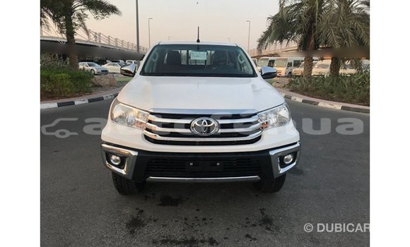 Acheter Import Voiture Toyota Hilux Blanc à Import - Dubai, Marquesas Acheter Import Voiture Toyota Hilux Blanc à Import - Dubai, Marquesas