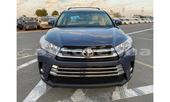 Acheter Import Voiture Toyota Highlander Bleu à Import - Dubai, Marquesas Acheter Import Voiture Toyota Highlander Bleu à Import - Dubai, Marquesas