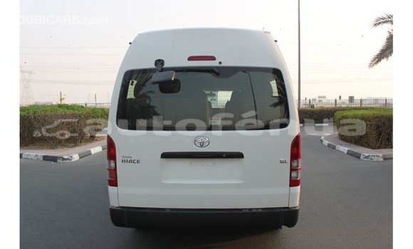 Acheter Import Voiture Toyota Hiace Blanc à Import - Dubai, Marquesas Acheter Import Voiture Toyota Hiace Blanc à Import - Dubai, Marquesas