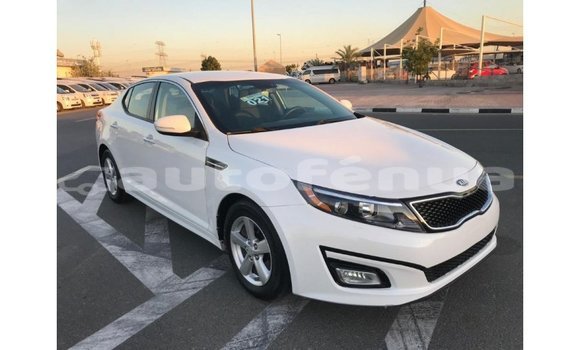 Acheter Import Voiture Kia Optima Blanc à Import - Dubai, Marquesas Acheter Import Voiture Kia Optima Blanc à Import - Dubai, Marquesas