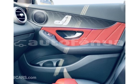 Acheter Import Voiture Mercedes-Benz 190 Noir à Import - Dubai, Marquesas Acheter Import Voiture Mercedes-Benz 190 Noir à Import - Dubai, Marquesas