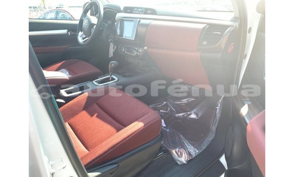 Buy Import Toyota Hilux White Car in Import - Dubai in Marquesas Buy Import Toyota Hilux White Car in Import - Dubai in Marquesas