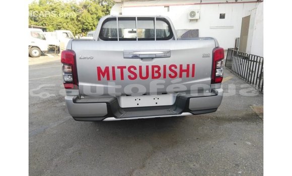 Buy Import Mitsubishi L200 Other Car in Import - Dubai in Marquesas Buy Import Mitsubishi L200 Other Car in Import - Dubai in Marquesas