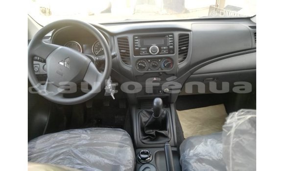 Buy Import Mitsubishi L200 Other Car in Import - Dubai in Marquesas Buy Import Mitsubishi L200 Other Car in Import - Dubai in Marquesas