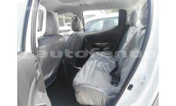 Buy Import Mitsubishi L200 Other Car in Import - Dubai in Marquesas Buy Import Mitsubishi L200 Other Car in Import - Dubai in Marquesas