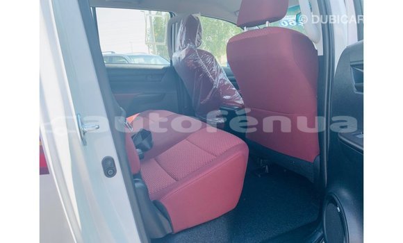 Buy Import Toyota Hilux White Car in Import - Dubai in Marquesas Buy Import Toyota Hilux White Car in Import - Dubai in Marquesas